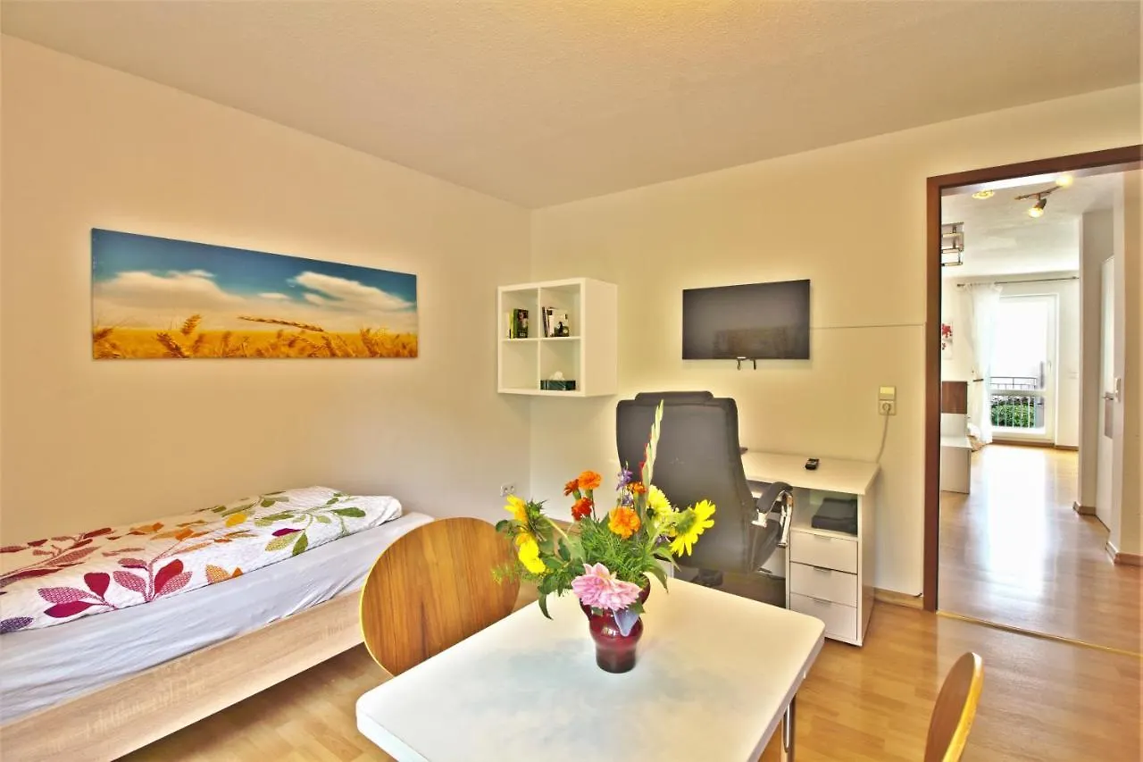 Ferienwohnung Kakadu Apartment Dresden Laubegast Wlan Tv Fahrrad